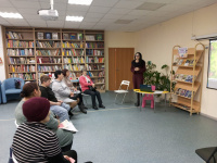22 декабря 2023 года на базе детской библиотеки МБУК «Юрьев-Польская ЦБС» состоялся семинар-тренинг для замещающих родителей на тему: «Мой ребенок-подросток. Как общаться?».